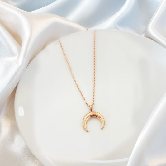Small Moon Women Necklace
