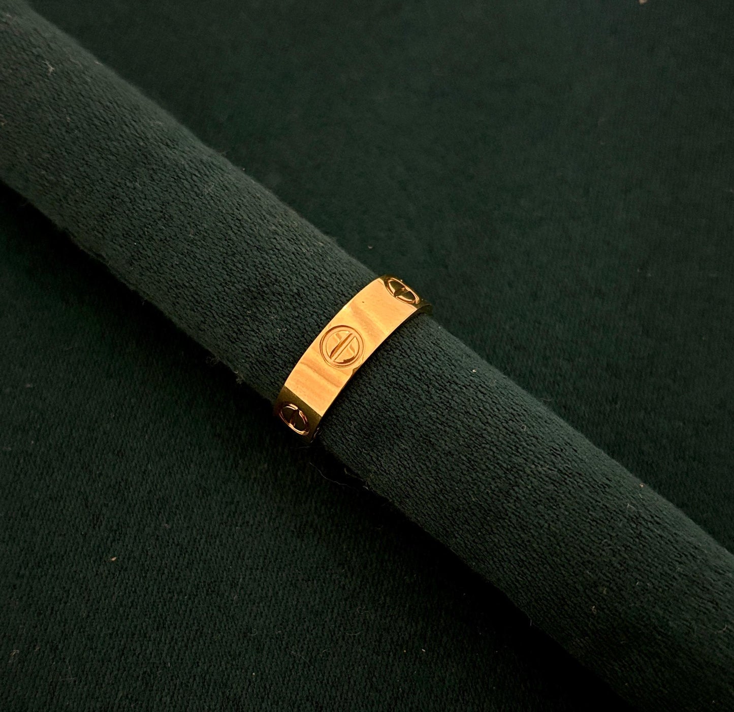 Men Golden Cartier Ring (Anti Tarnish)