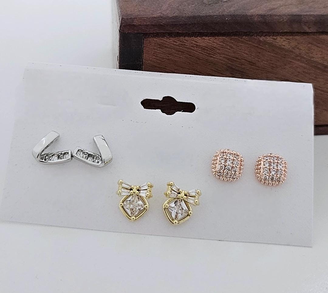SO2-4 V Bow Earrings (Set Of Three)