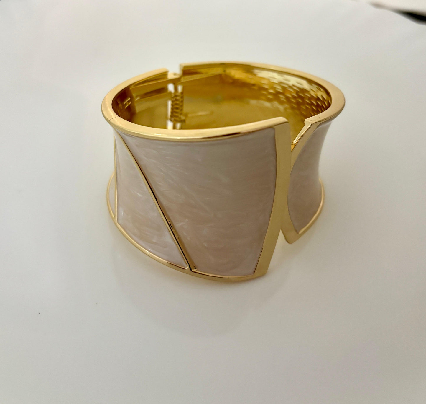 Aesthetic Enamel Kada Bangle