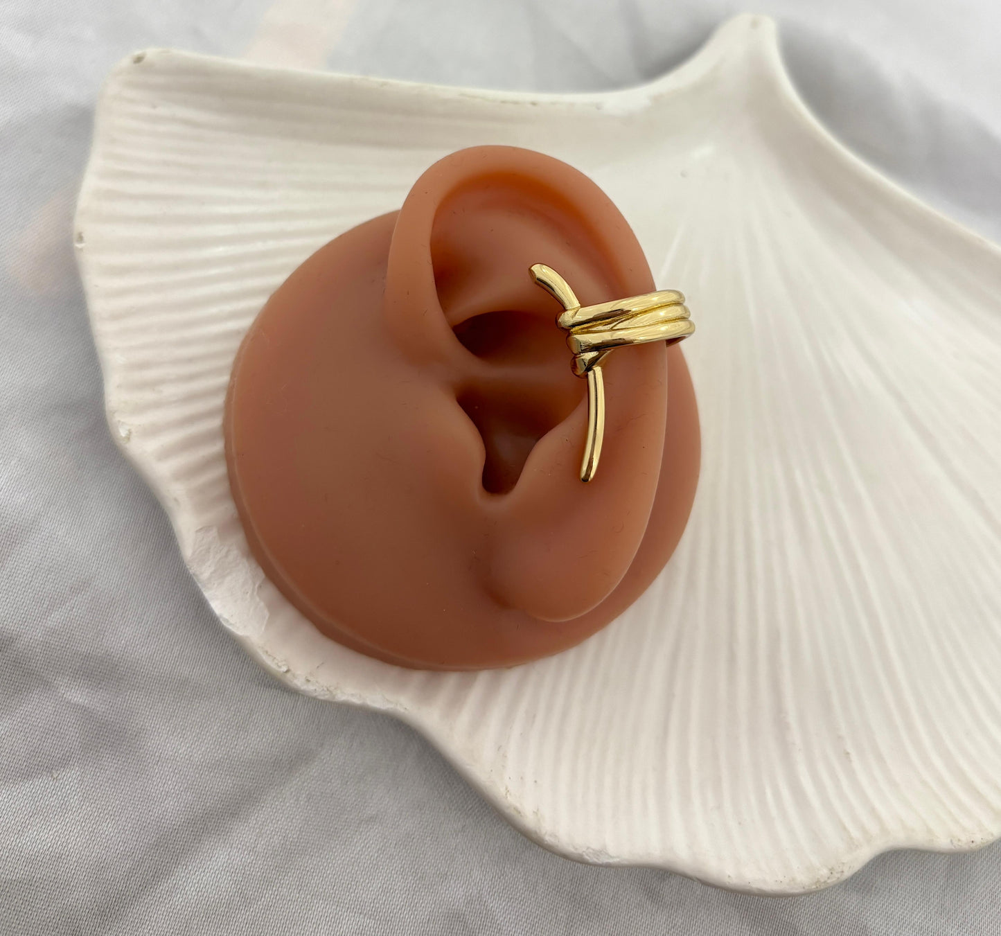 Golden Bamboo Earcuff (Single Ear)