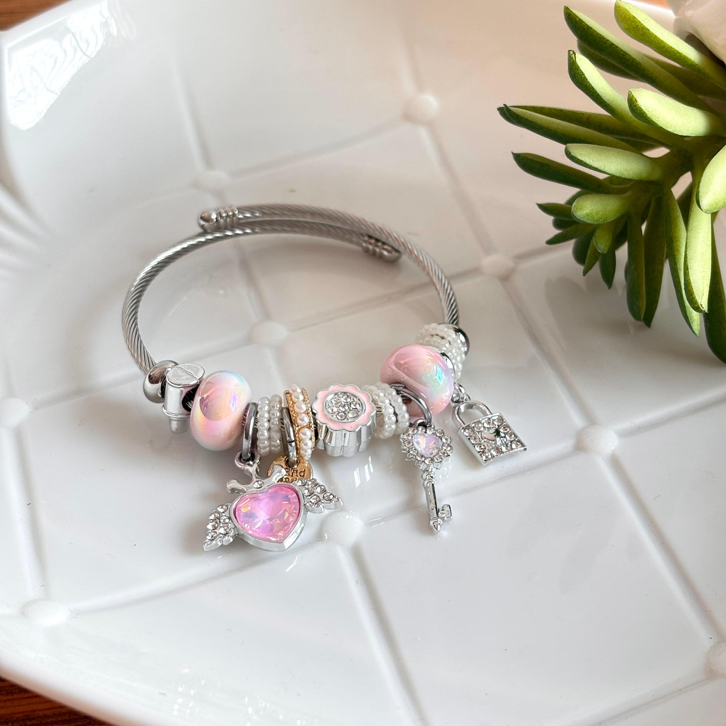 Women Silver Pink Lock And Key Pandora Charm Bracelet