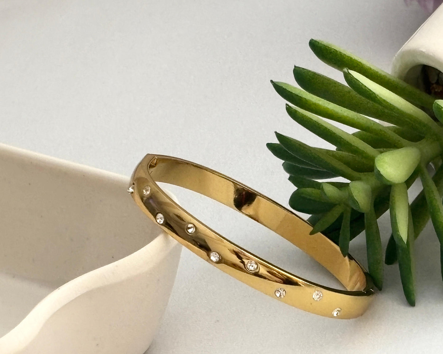 Women Golden Diamond Kada Bracelet (Anti Tarnish) (Small Size)