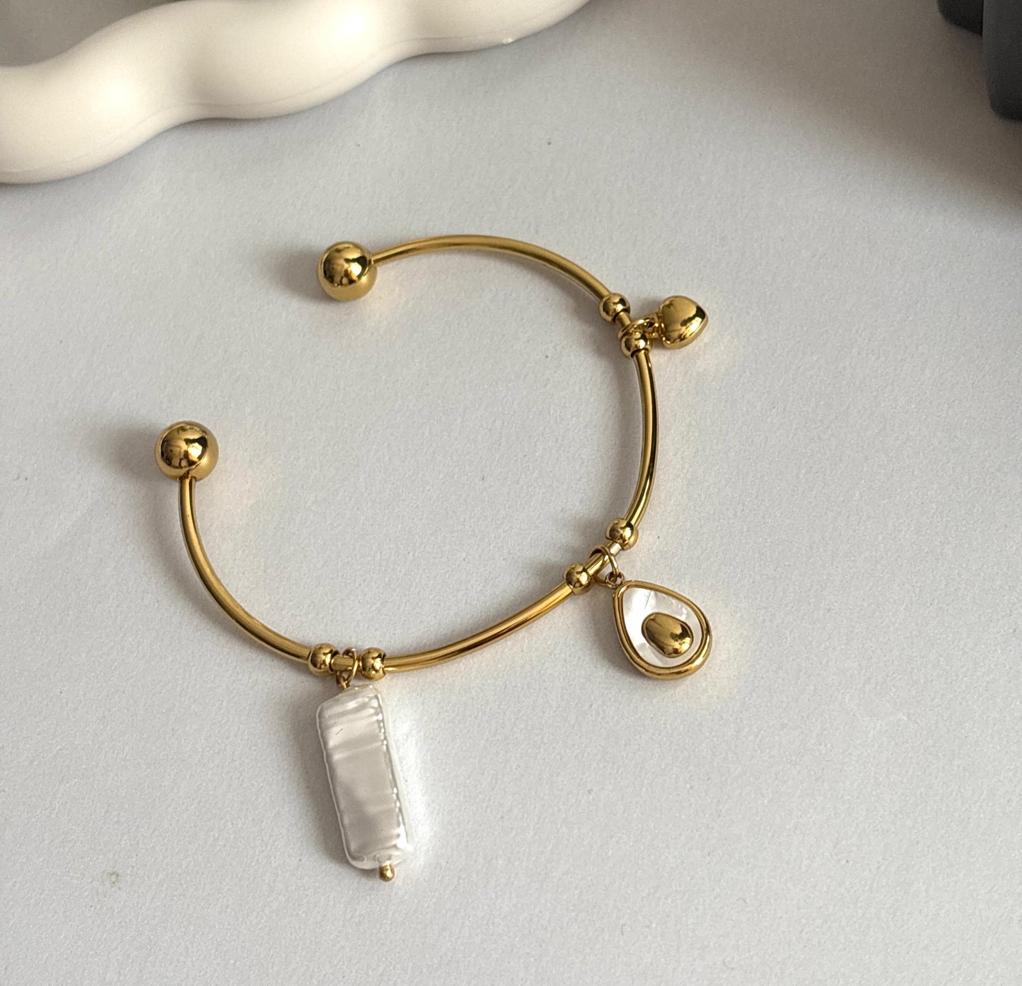 Women Golden Avacado Charm Kada Bracelet (Anti Tarnish)