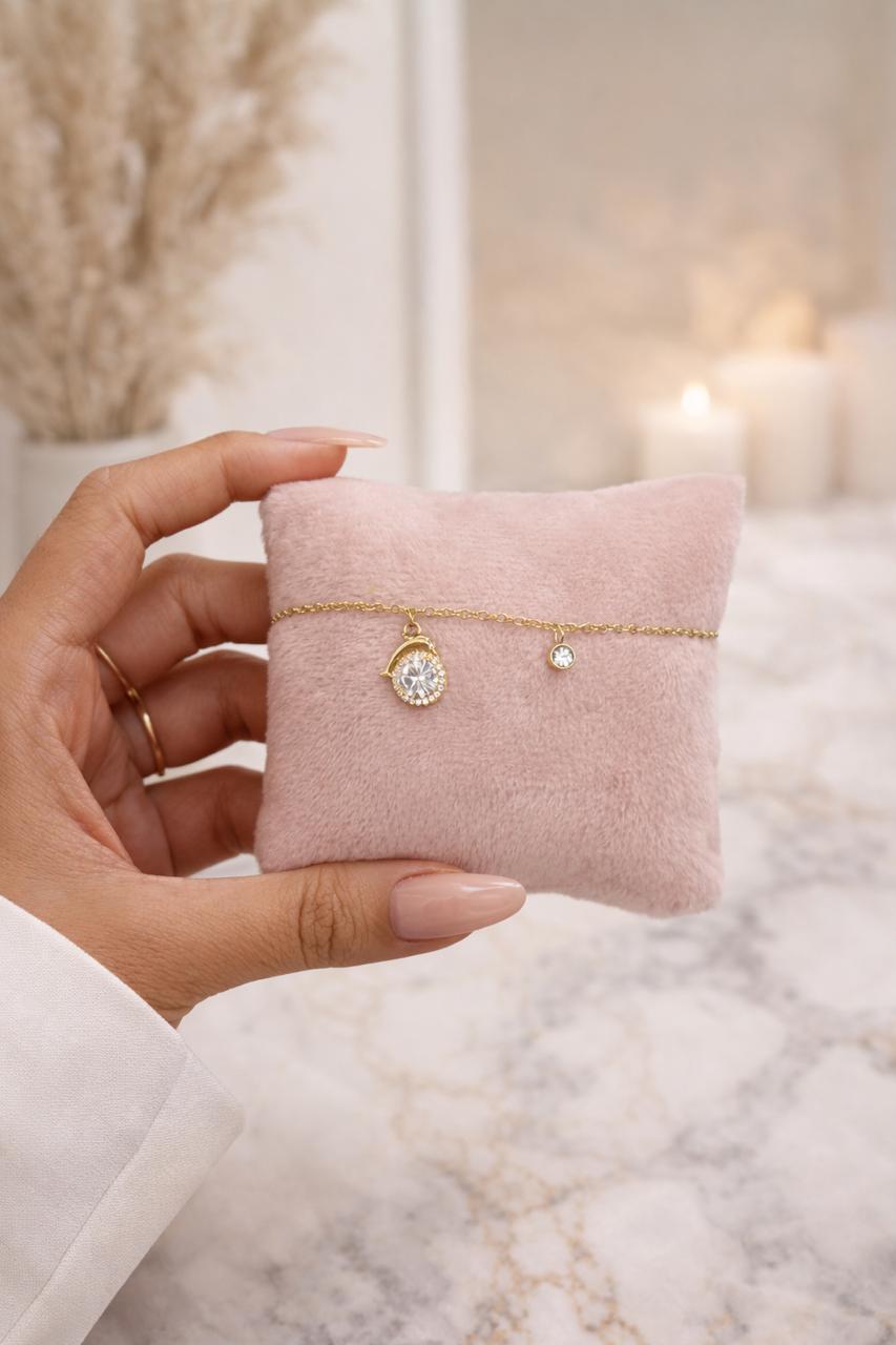 Golden Fish Diamond Charm Chain Bracelet - Anti Tarnish