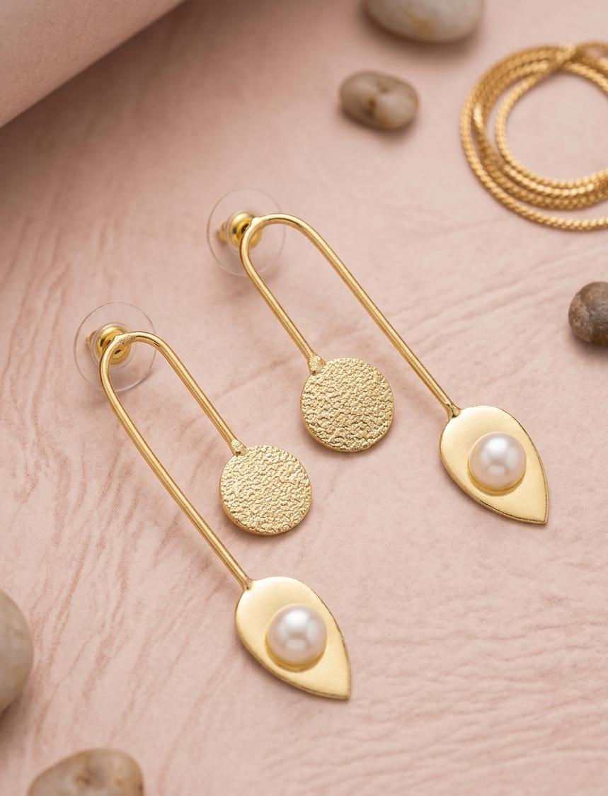 Golden Drop Pearl Earrings - Nimé By Shop Trendys