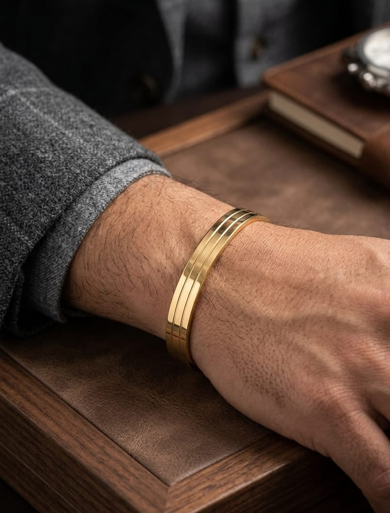 Men Golden Striped Kada Bracelet (Anti Tarnish) - Nimé By Shop Trendys