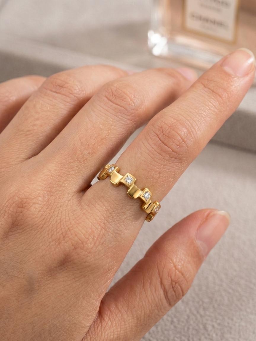 Women Golden Square Zigzag Ring