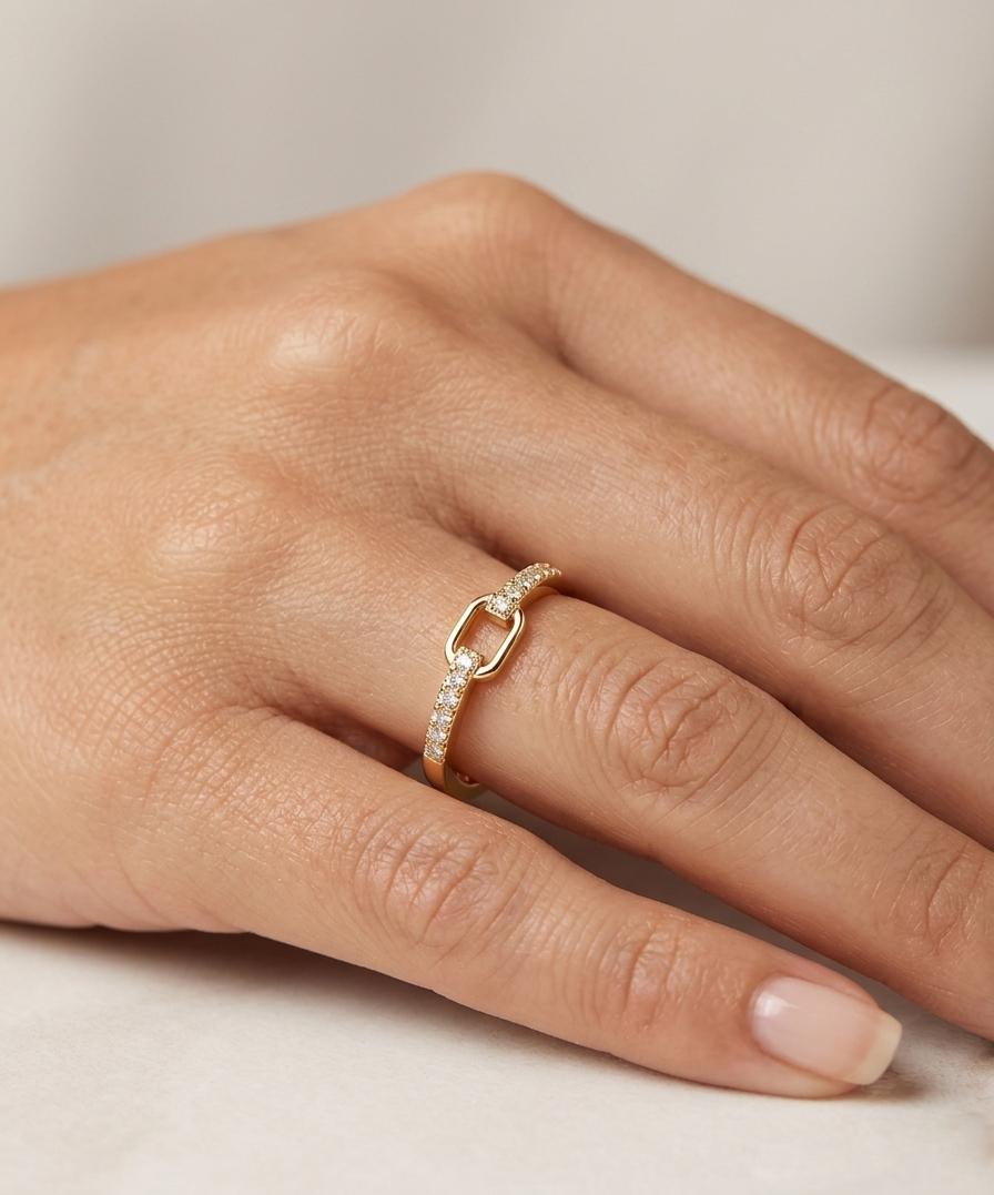 Women Golden Diamond Link Ring (Size 17)