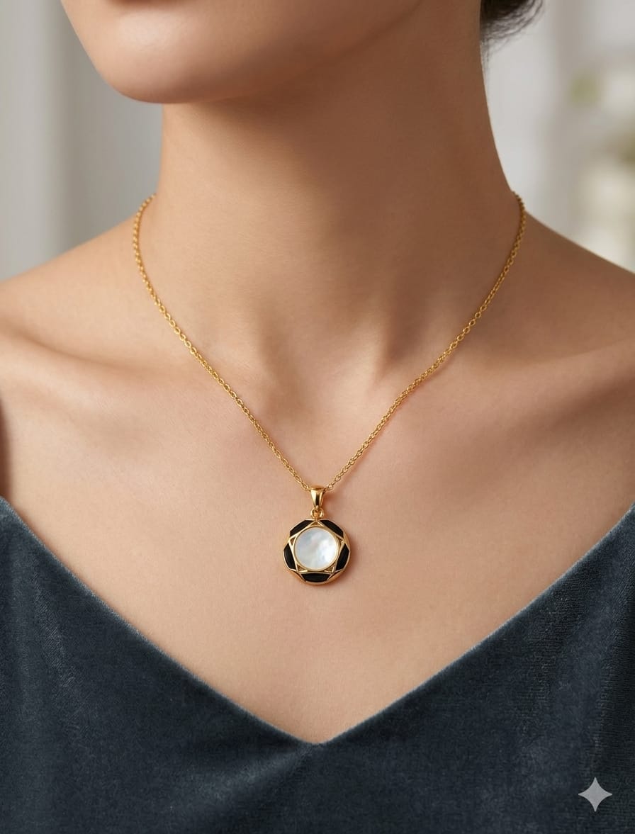 Circle MOP Charm Necklace (Anti Tarnish) - Nimé By Shop Trendys