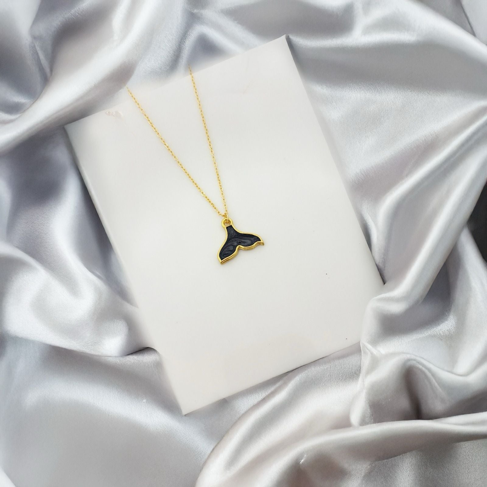 Women Golden Galaxy Mermaid Tail Necklace - Nimé By Shop Trendys