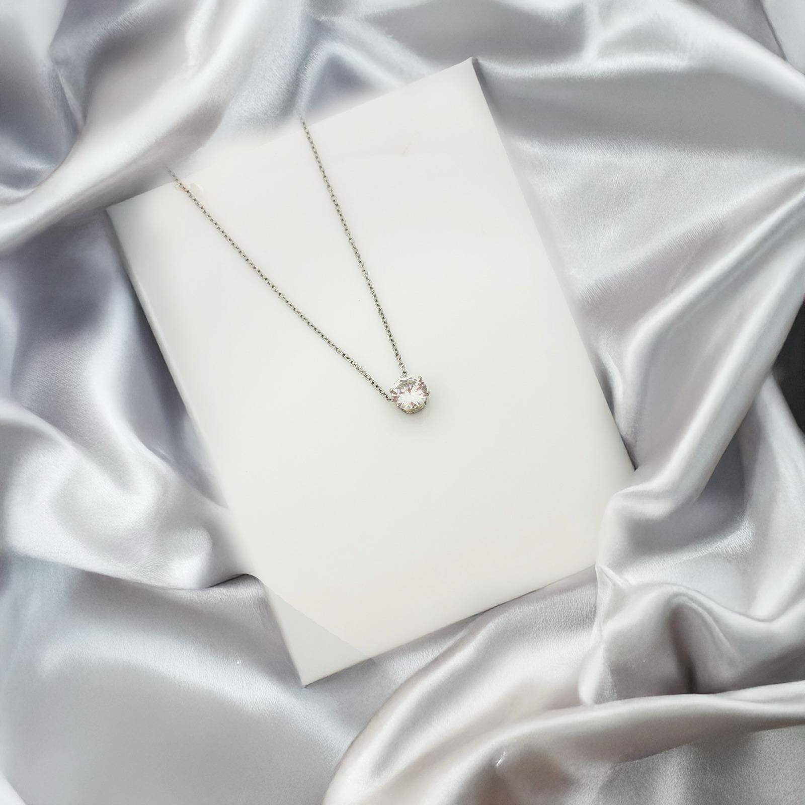 Women Solitaire Diamond Necklace - Nimé By Shop Trendys