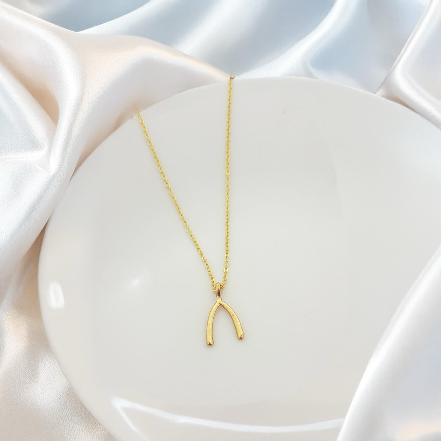 Wishbone Women Necklace
