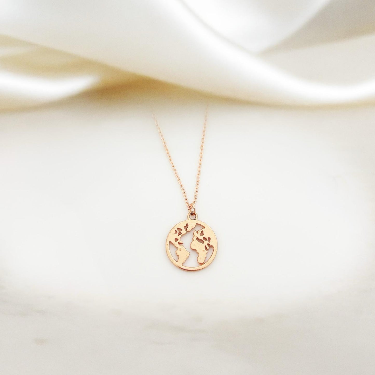 Women Wanderlust Earth Necklace