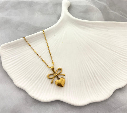 Golden Bow With Heart Necklace (Anti Tarnish)