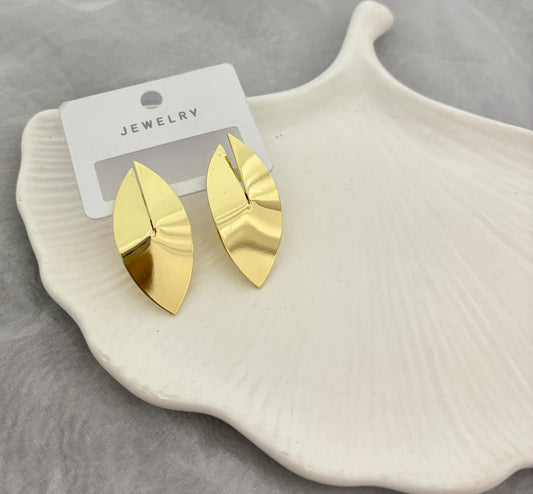Petal Studs Earrings (Anti Tarnish)