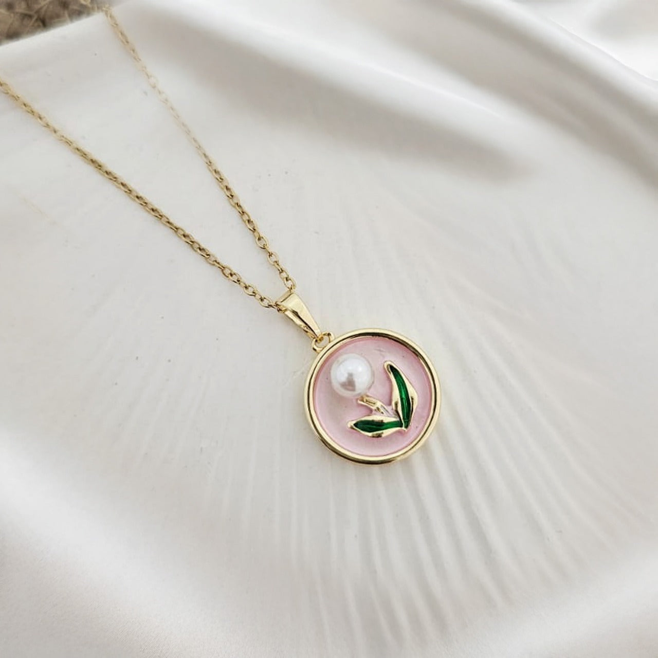 Galaxy Pearl Flower Golden Women Necklace (Stainless Steel)