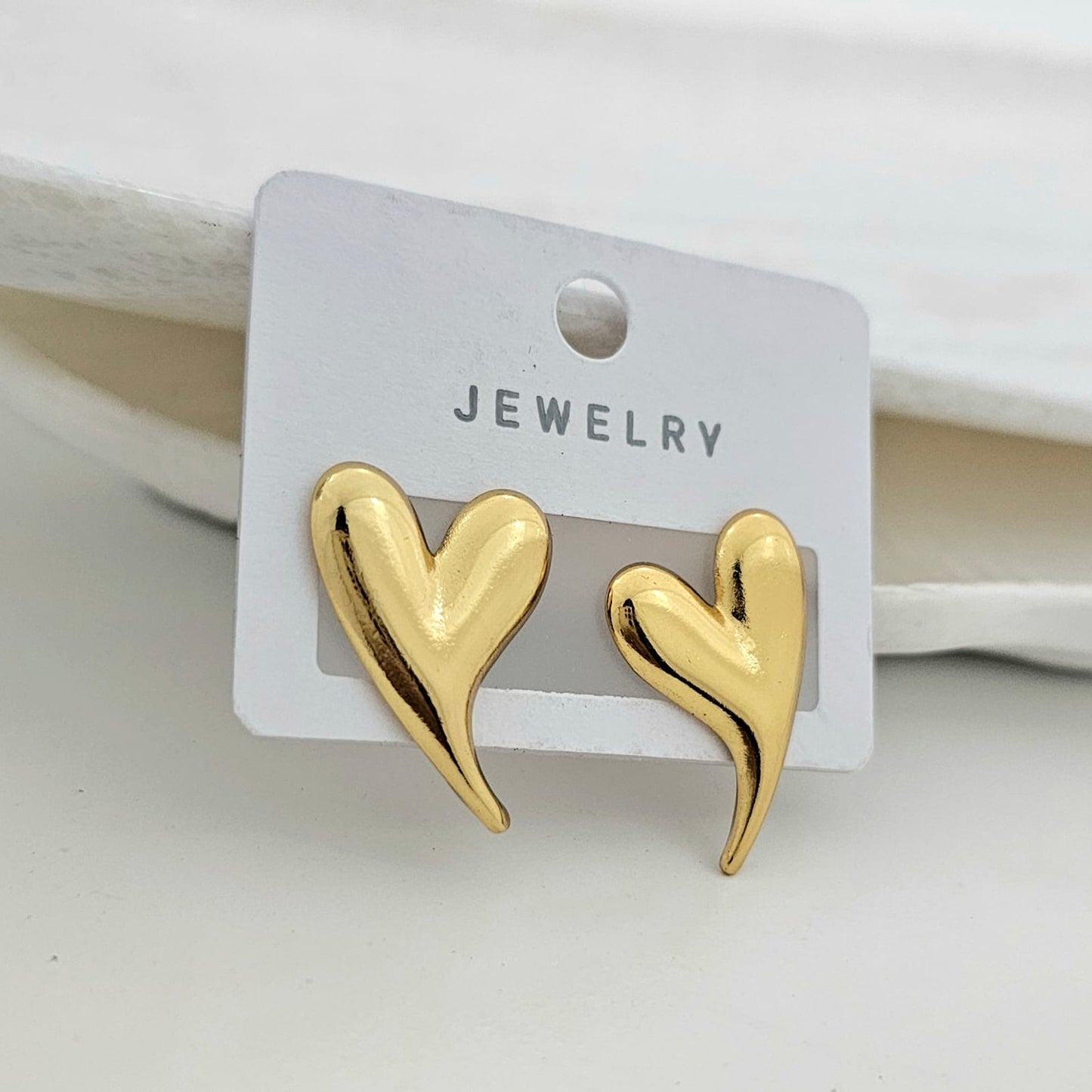 Golden Dazzling Heart Earrings (Anti Tarnish)