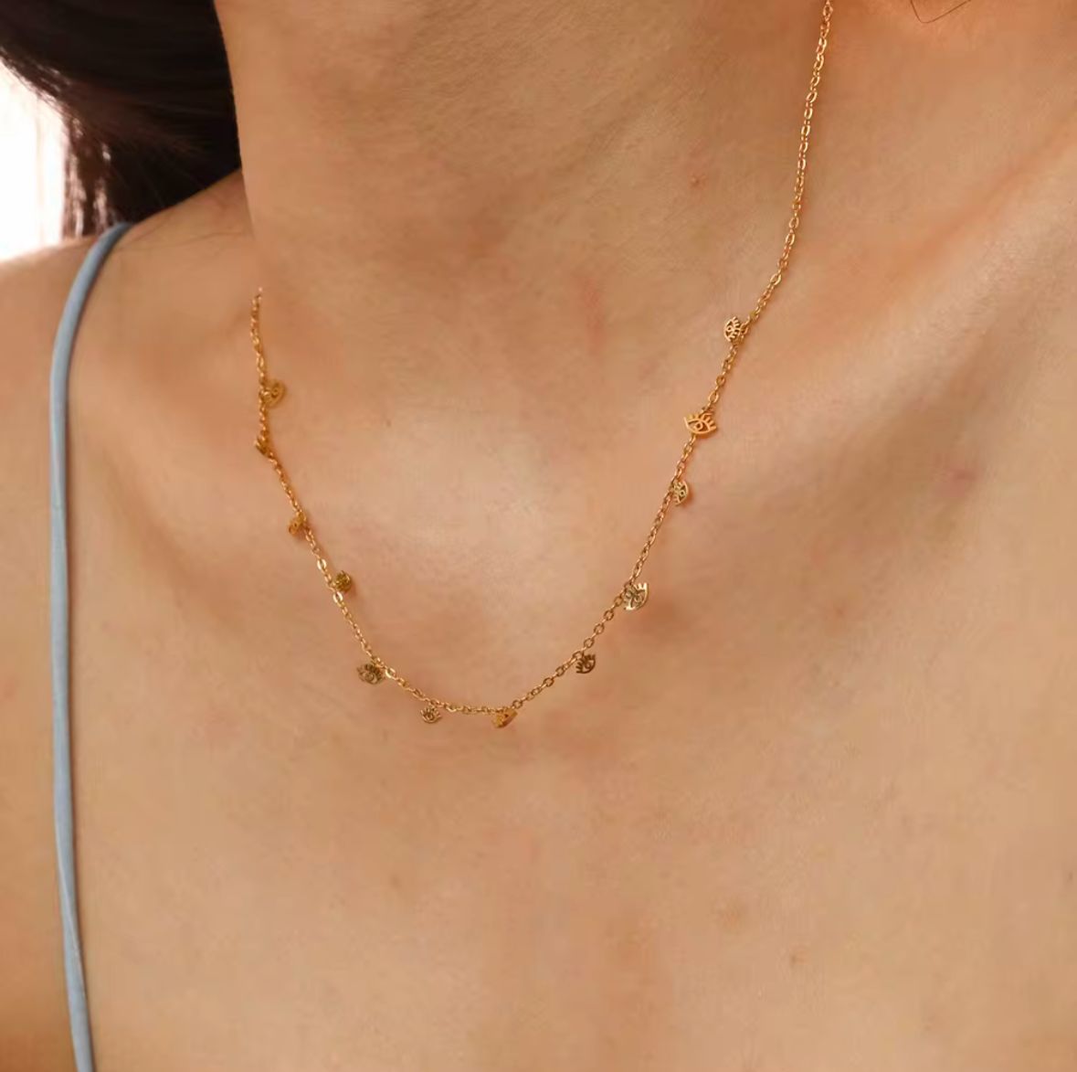 Golden Evil Eye Charm Women Necklace (Anti Tarnish)