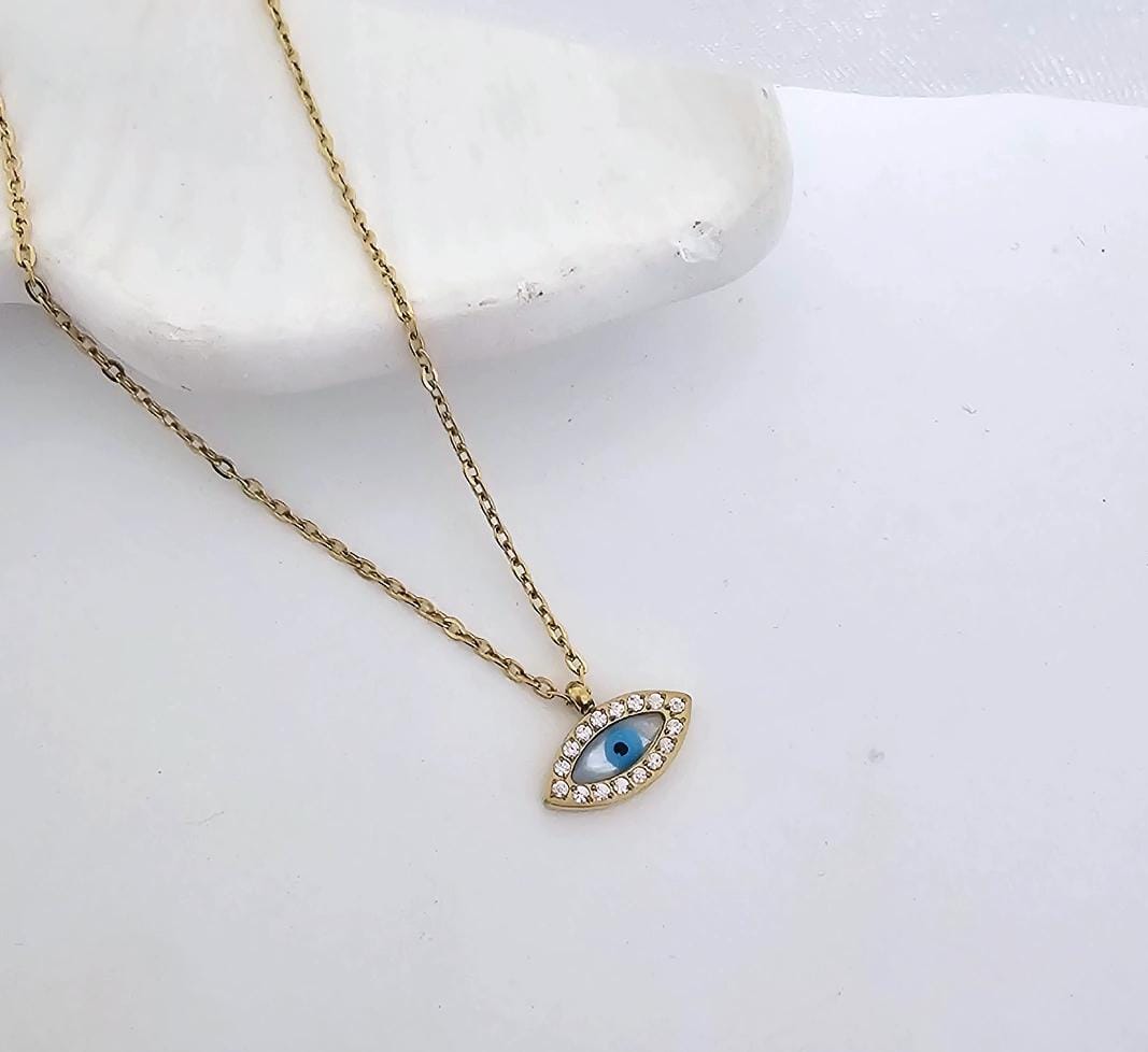 Golden Oval Drop Evil Eye Women Necklace (Anti Tarnish)