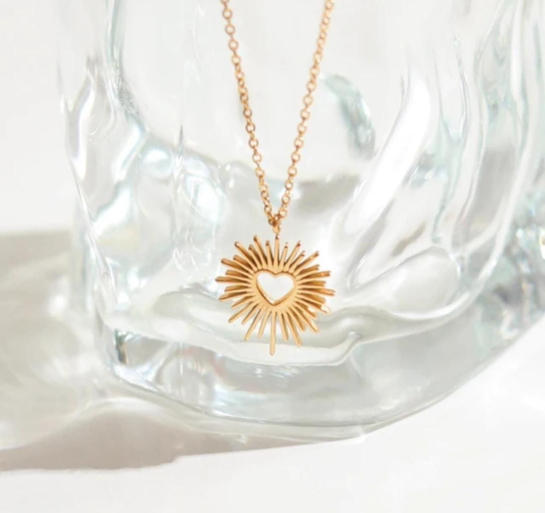 Golden Sunburst Heart Women Necklace (Anti Tarnish)