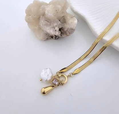 Golden Charm Luxe Collection Women Necklace (Anti Tarnish)