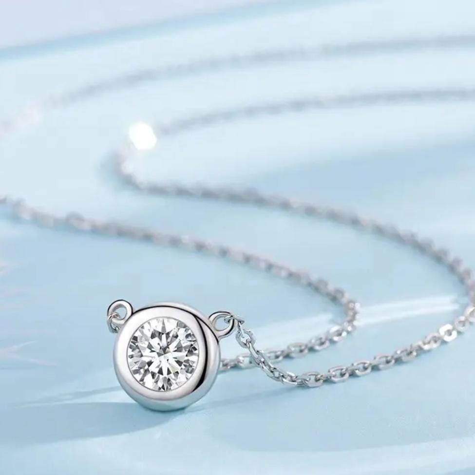 Classic Solitaire Women Necklace (Anti Tarnish)