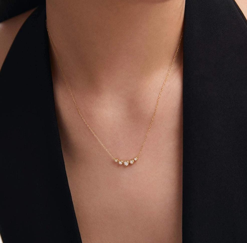 Aurora Five-Stone Women Necklace (Anti Tarnish)