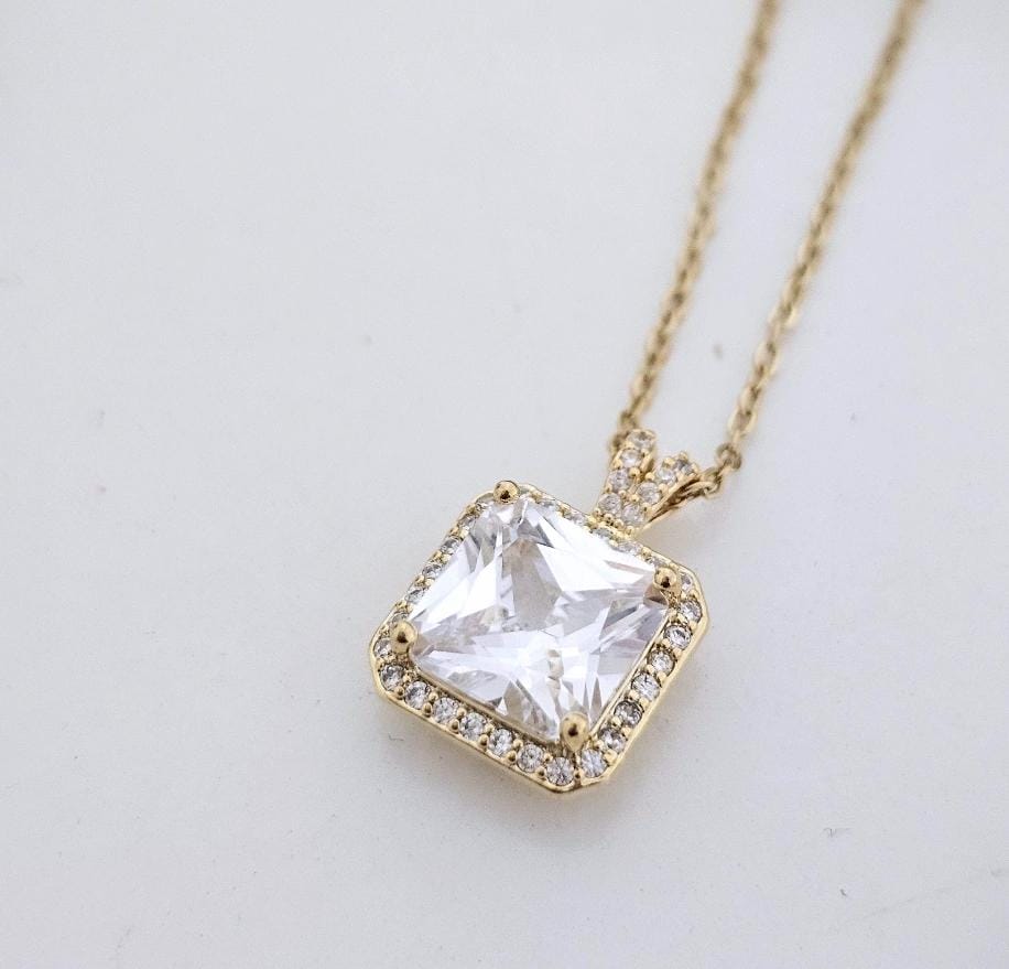 Lustre Square Pendant Women Necklace (Anti Tarnish)