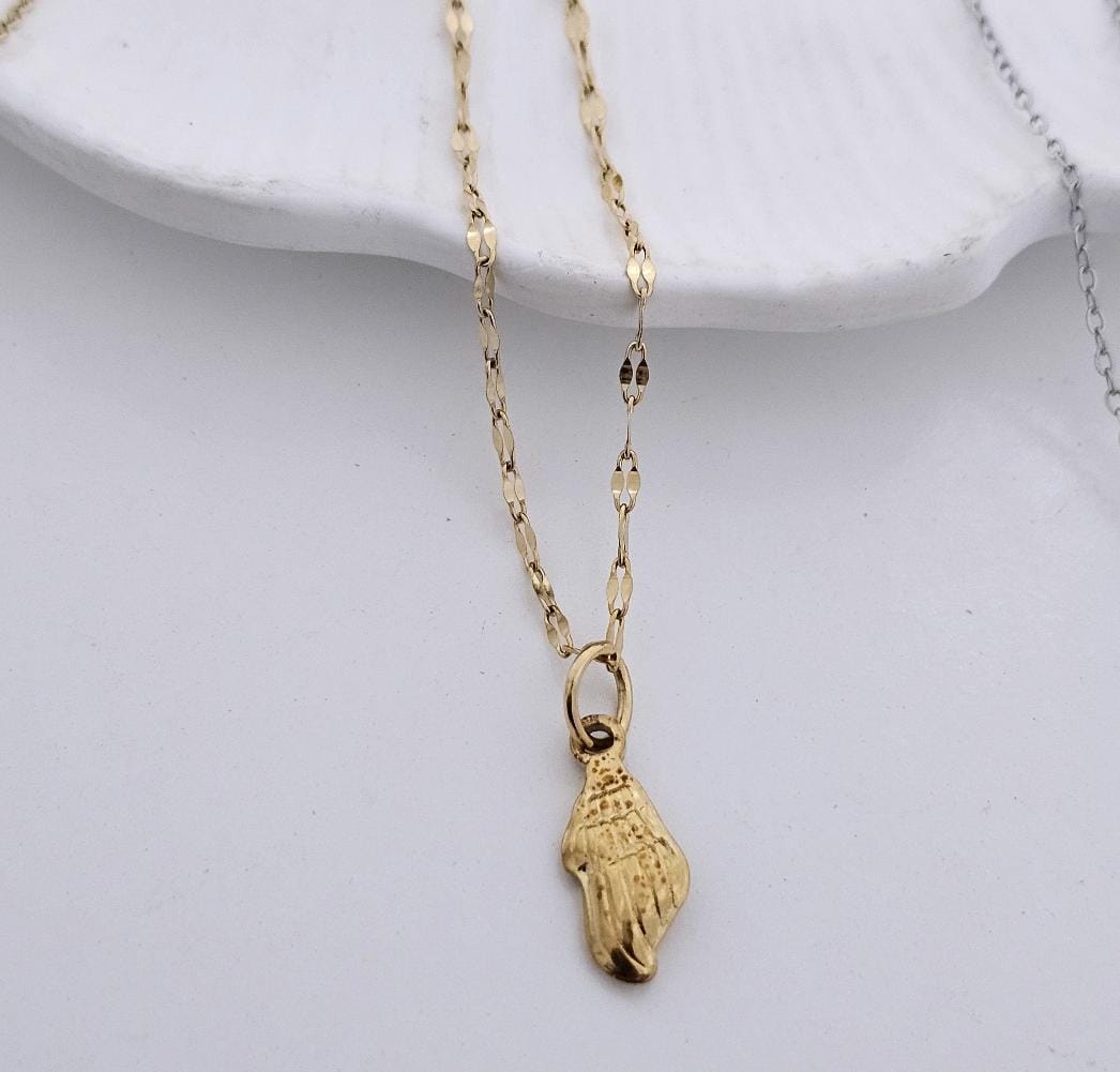 Women Shell Necklace (Anti Tarnish)