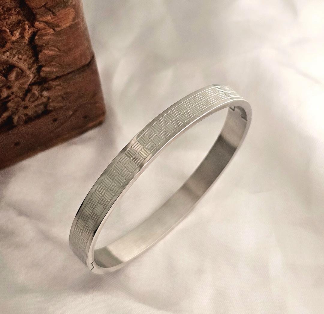 Silver Minimal Lines Men Kada
