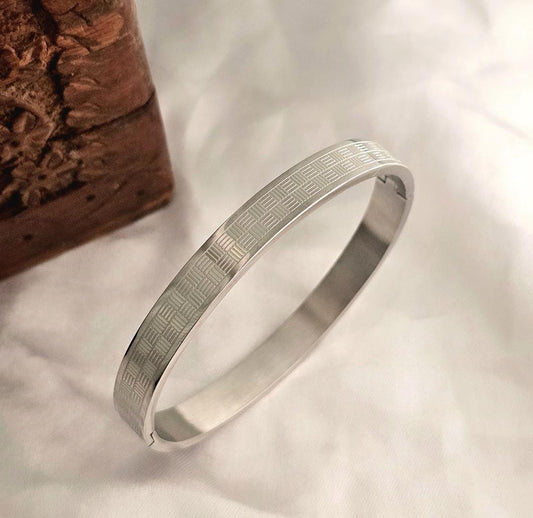 Silver Minimal Lines Men Kada