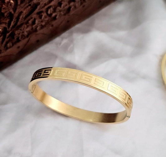 Golden Tribal Men Kada