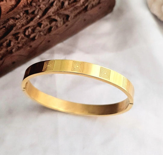 Golden Square Layered Men Kada