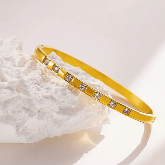 Plain Diamond Band Women Kada Bracelet (Anti Tarnish)