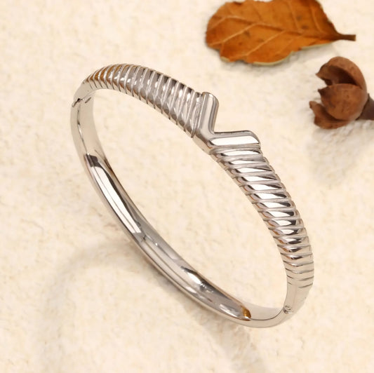 Silver V Women Kada Bracelet (Anti Tarnish)