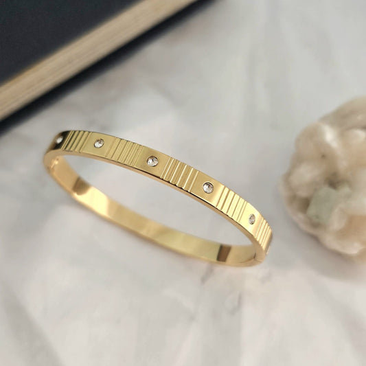 Stellar Women Kada Bracelet (Anti Tarnish)