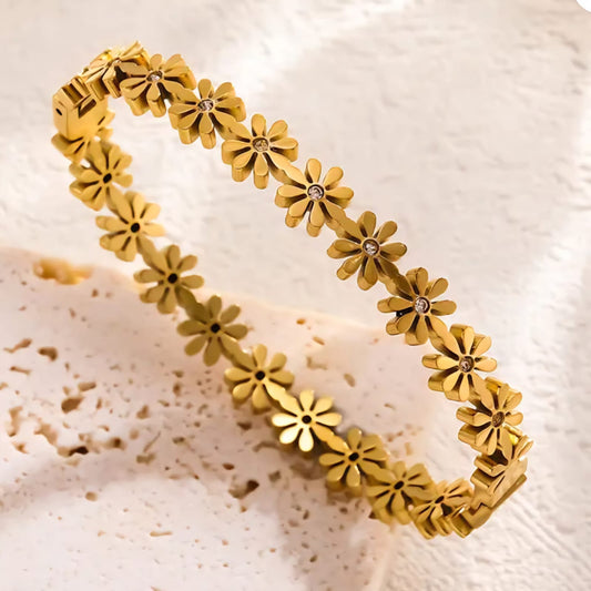 Flower Diamond Women Kada Bracelet (Anti Tarnish)