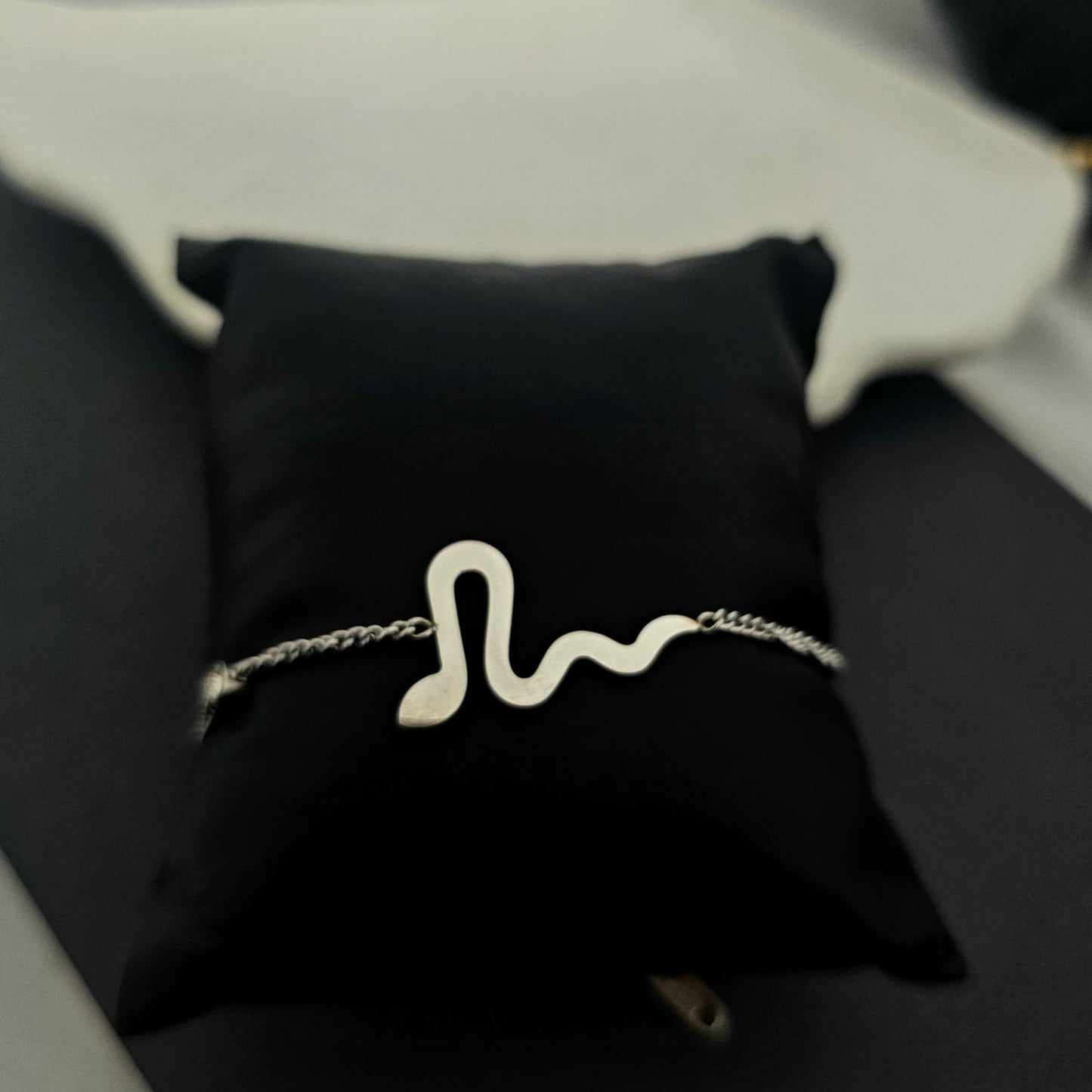 Women Silver Snake Bracelet (Anti Tarnish)