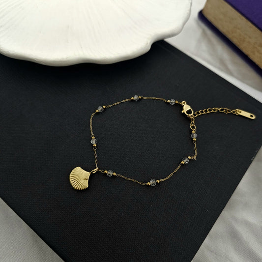 Shell Minimal Charm Bracelet (Anti Tarnish)