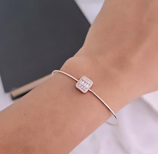 Rosegold Rectangle Delicate Solitaire Kada Bangle