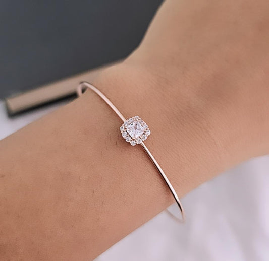 Rosegold Square Delicate Solitaire Kada Bangle