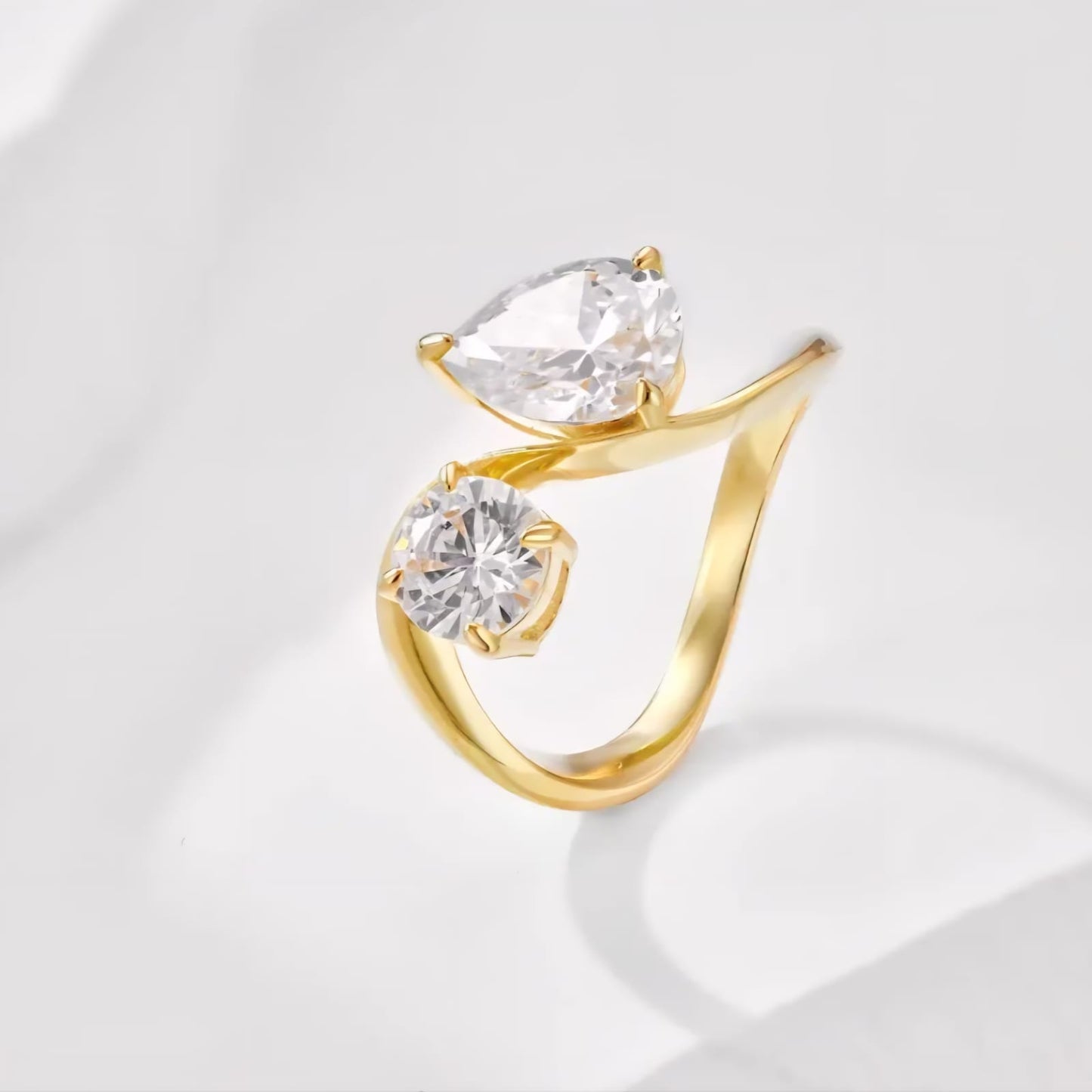 Drop Solitaire S Unique Elegant Ring