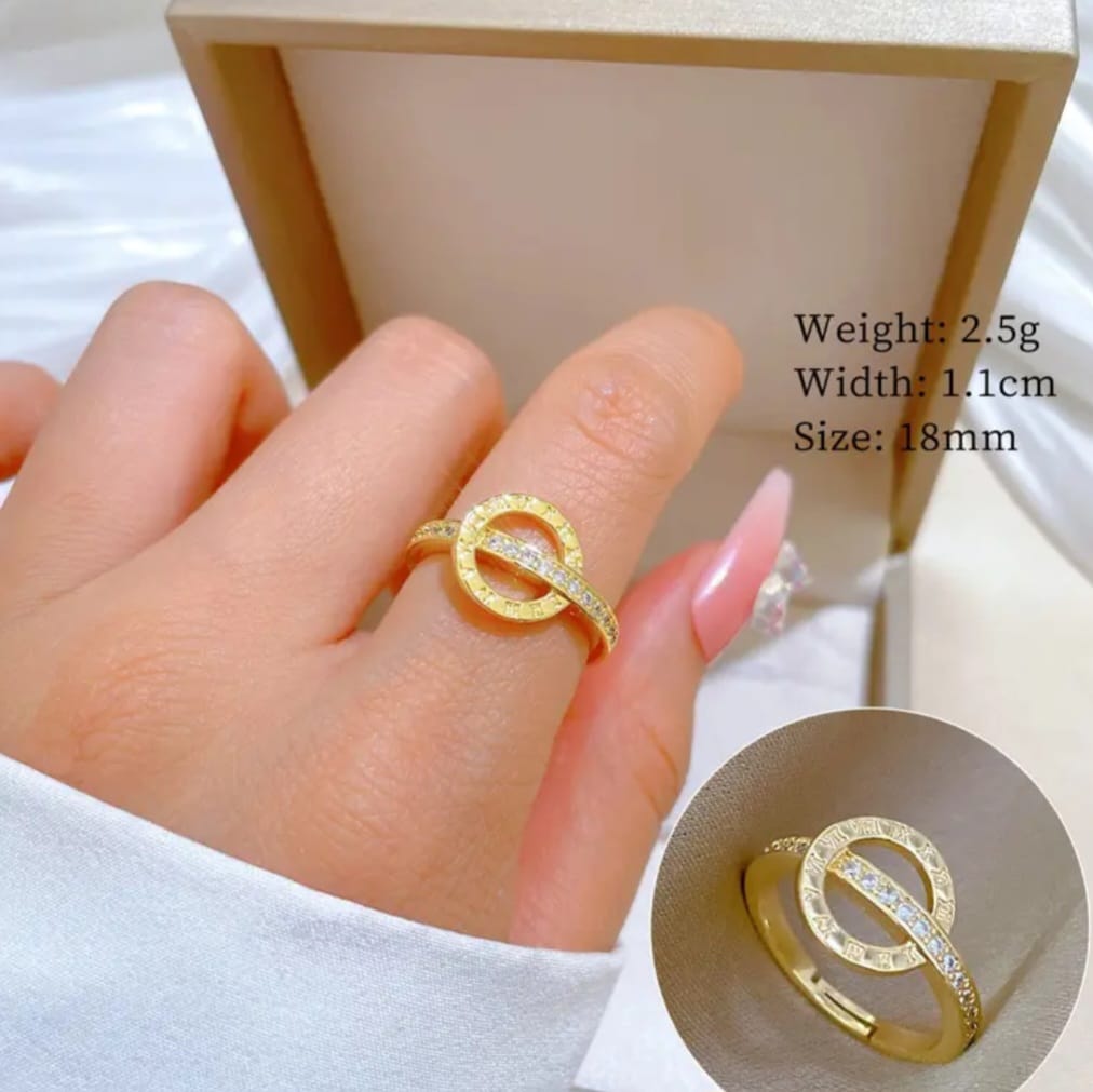 Roman Circle Classic Ring