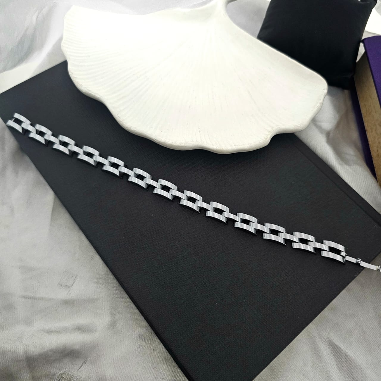 Men Cuban Chain Bracelet(Anti-Tarnish)