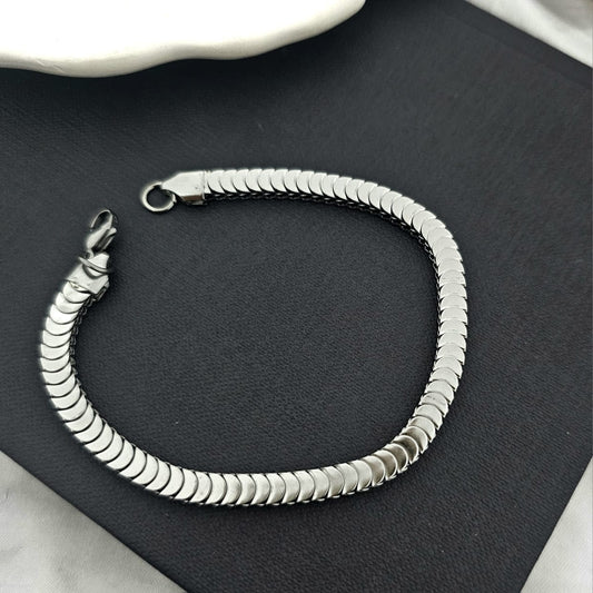 Men Snake chain Bracelet (Anti-Tarnish)