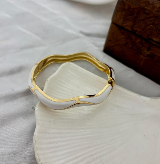 Curve White Enamel Kada Bangle