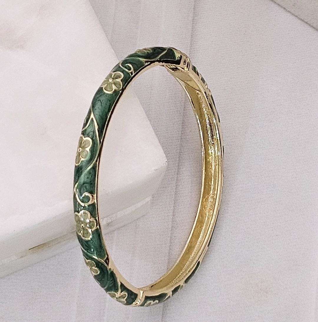 Women Anti Tarnish Enamel Floral Openable Kada Bracelet