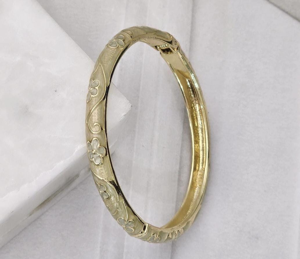 Women Anti Tarnish Enamel Floral Openable Kada Bracelet