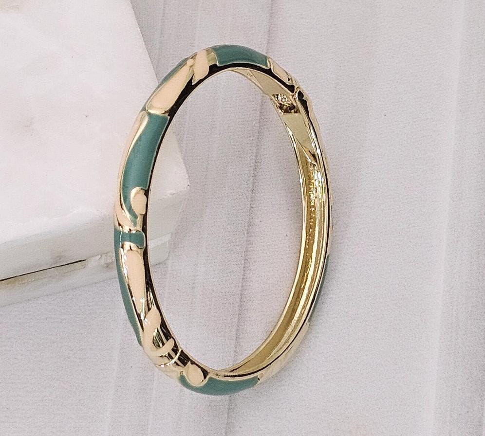 Women Anti Tarnish Enamel Designer Openable Kada Bracelet